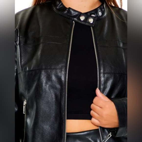 FOREVER 21+ Plus 0X XL Faux Leather Moto Jacket Silver Zipper NWT R$49 - Picture 3 of 5